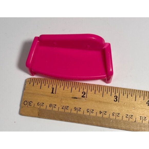 Dollhouse Miniature Pink Couch By Mattel Plastic 2009 Sofa 3" - Picture 6 of 7